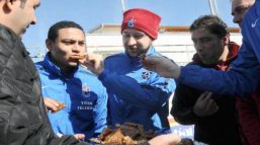 Trabzonspor'da PSV hazırlıkları s&uuml;r&uuml;yor