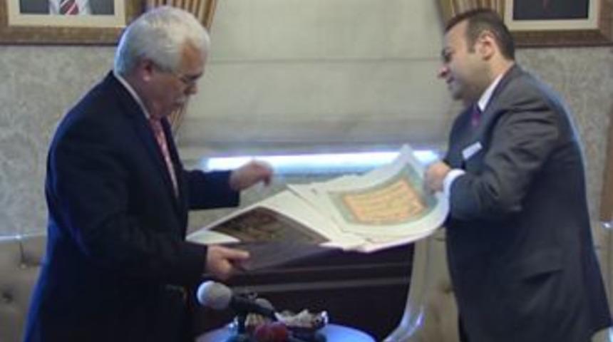 IRCICA Genel Direkt&ouml;r&uuml; Halit Eren'den Bakan Bağış'a ziyaret