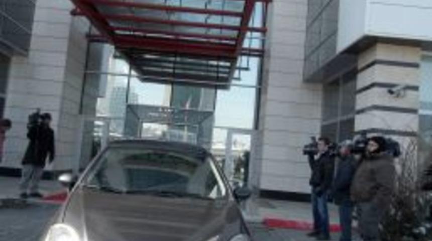 KİK&rsquo;e Baskın: 20&rsquo;nin &uuml;zerinde g&ouml;zaltı