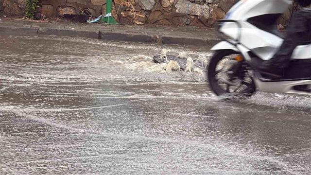 Bodrum&rsquo;da sağanakla birlikte dereler taştı 2