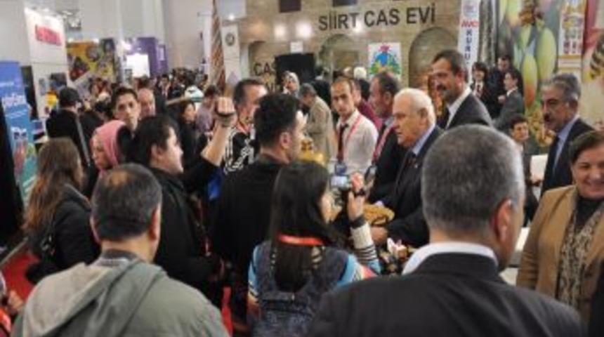 Siirt, renkli standı ile EMİTT'te ilgi odağı oldu