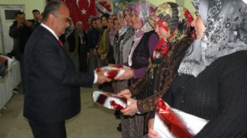 Kadın &ccedil;ift&ccedil;ilere y&ouml;nelik tarımsal işletmecilik eğitim projesi tamamlandı