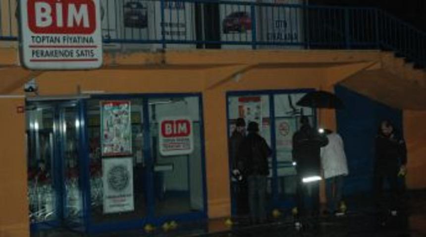 Markete ses bombalı saldırı