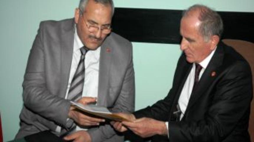 Emekli astsubaylar &ouml;zl&uuml;k haklarını istiyor