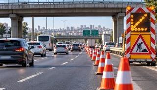 İstanbul'da s&uuml;r&uuml;c&uuml;ler dikkat! D-100'de 50 g&uuml;nl&uuml;k yol &ccedil;alışması