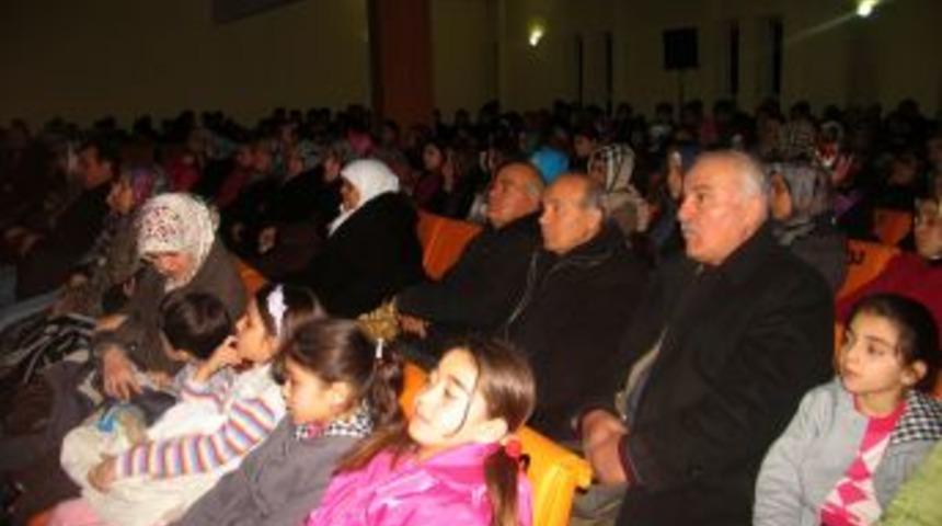 "Tarihle bağı kopan milletler &ccedil;&uuml;r&uuml;meye mahk&ucirc;mdur"