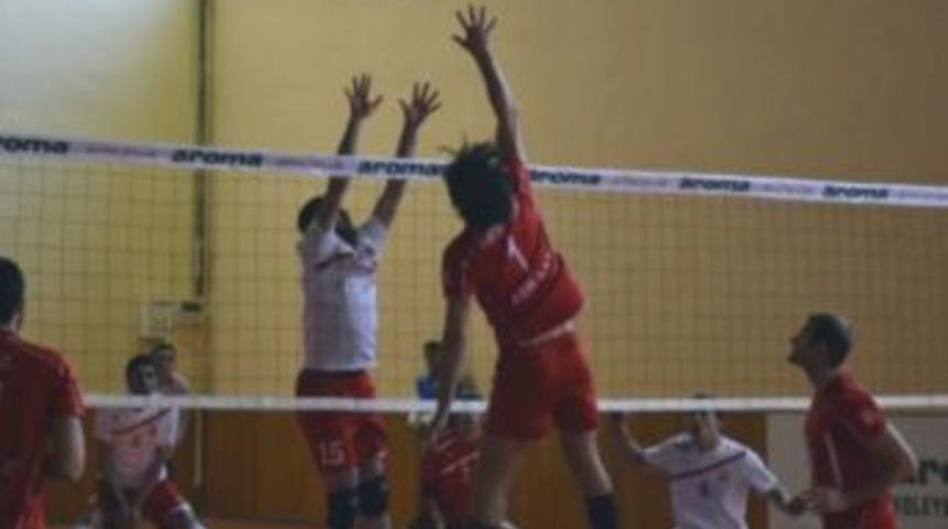 Ziraat bankası Niksar'a set vermedi