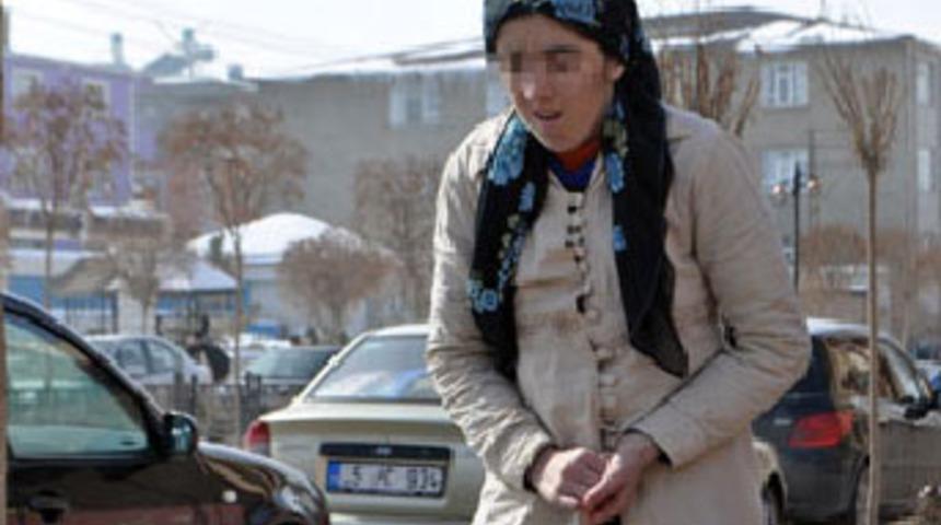 Yardıma &ccedil;ağırdığı engelli kıza tecav&uuml;z etti