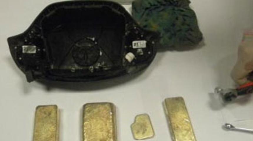 Direksiyondan k&uuml;l&ccedil;e altın &ccedil;ıktı