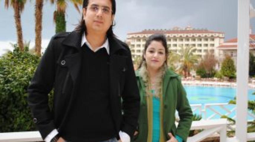 Hindistanlı işadamı, Side'de 1 milyon dolarlık s&ouml;zleşme imzaladı