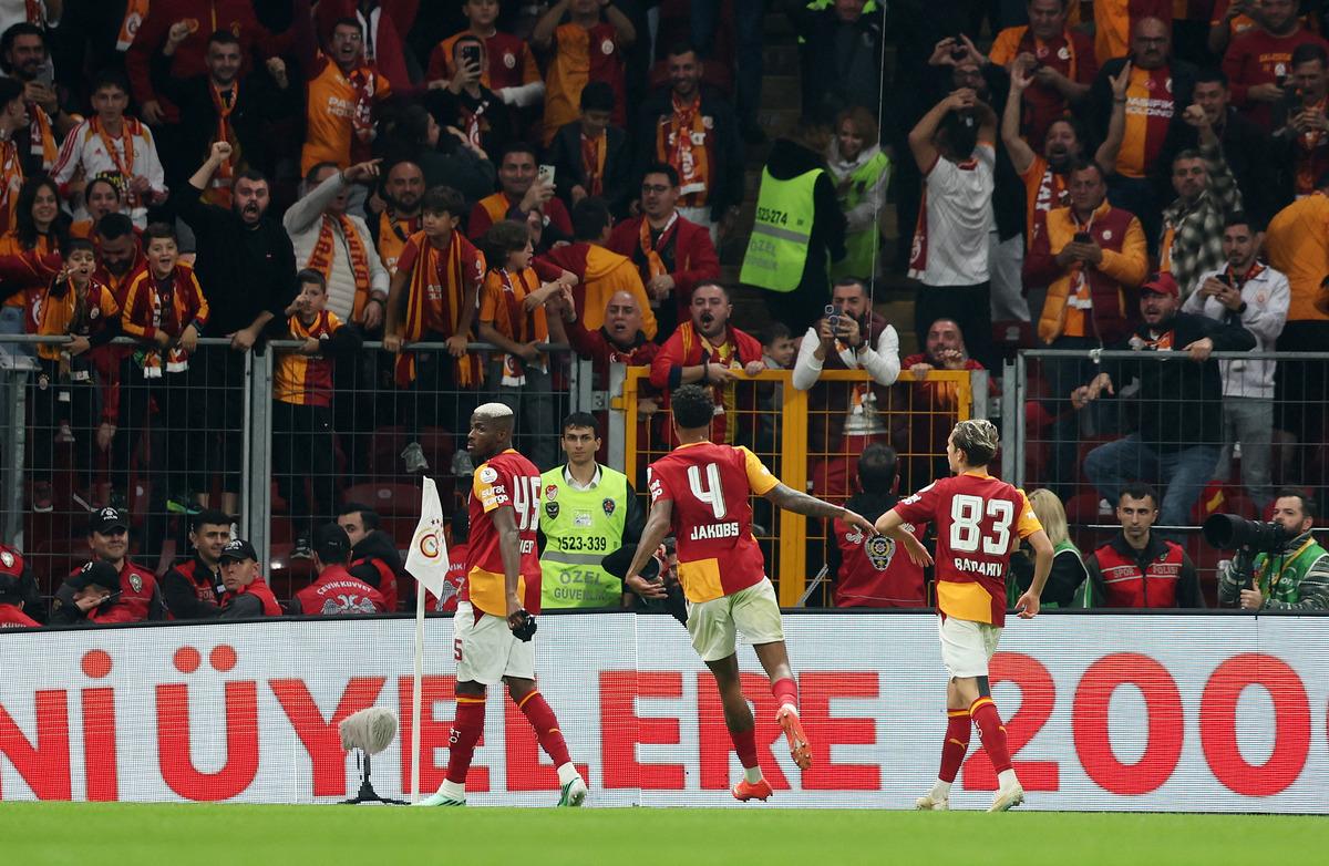 Victor Osimhen Fenerbahçe ye karşı durmuyor! Golden sonra olay hareket 3