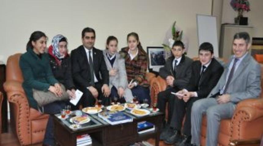 Olurlu &ouml;ğrenciler Erzurum&rsquo;a hayran kaldı