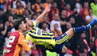 İrfan Can Kahveci'den derbi tarihine ge&ccedil;en r&ouml;vaşata gol&uuml;!
