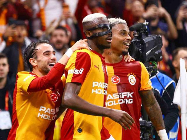 Dev derbide zafer Galatasaray'ın! Fenerbah&ccedil;e'yi mağlup etti