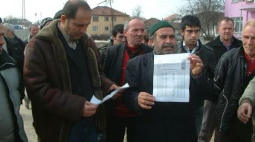 Paralarını alamayan iş&ccedil;ilerin y&uuml;r&uuml;y&uuml;ş&uuml; polis engeline takıldı