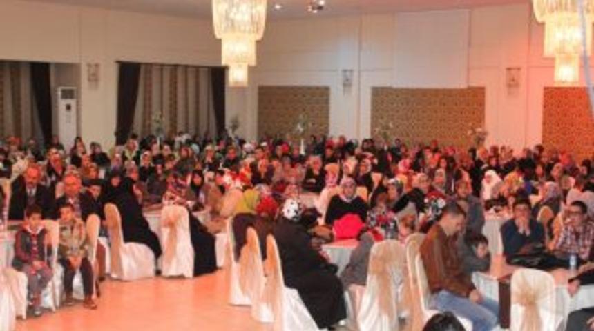 K&Ouml;YDER'in d&uuml;zenlediği konferansta Mekke ve Medine anlatıldı