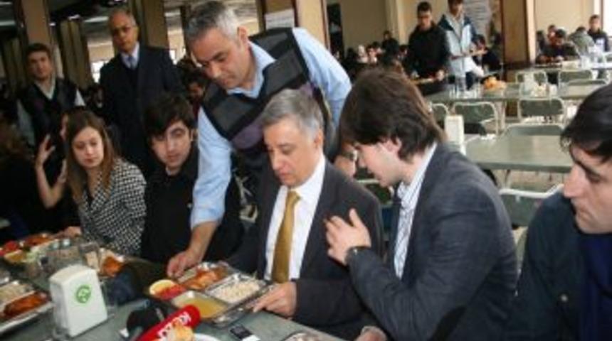 &Ccedil;&Uuml; yemekhanesinde &Ccedil;anakkale askerinin men&uuml;s&uuml; dağıtılacak