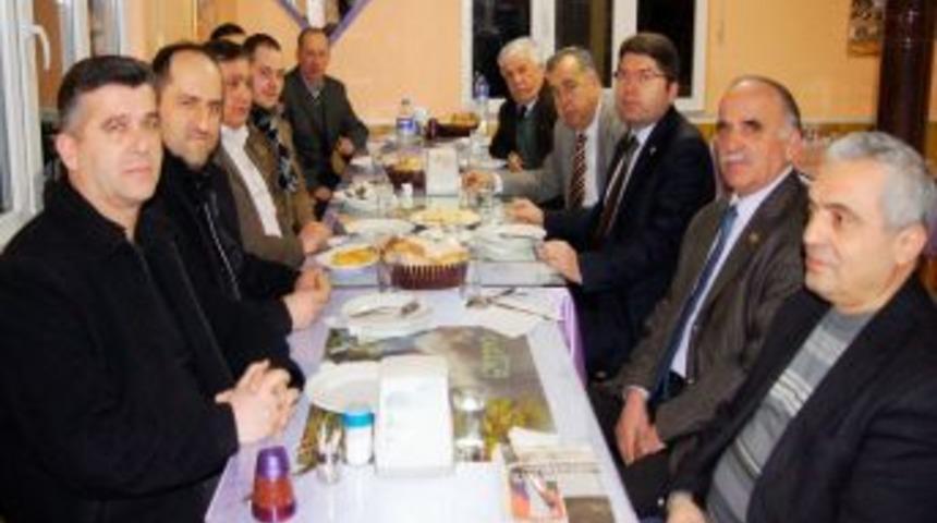 AK Partili Tun&ccedil;, Ulus'un sivil toplum kuruluşu temsilcileriyle buluştu