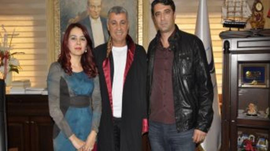 Manavgat Belediye Başkanı S&ouml;zen, makamında nikah kıydı