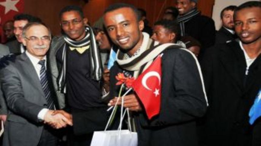 Diyanet'in getirdiği Somalili 50 &ouml;ğrenci, OM&Uuml; &ouml;ğrencisi oldu