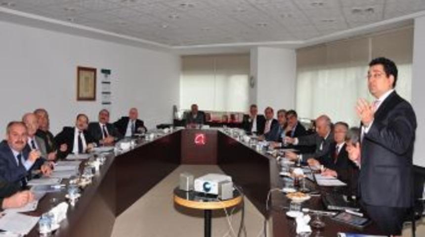 Bilim sanayi ve teknoloji m&uuml;d&uuml;rleri sorunlarını masaya yatırdı