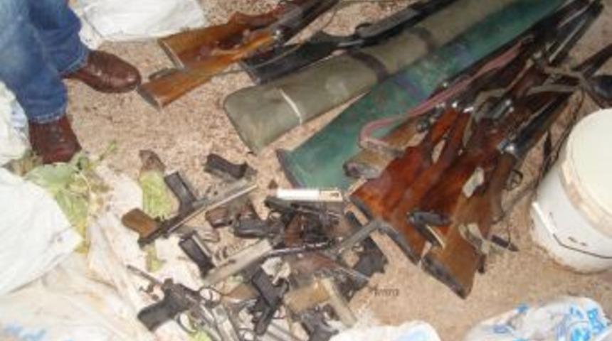 Muhtarın ka&ccedil;ak silah tamir at&ouml;lyesi basıldı