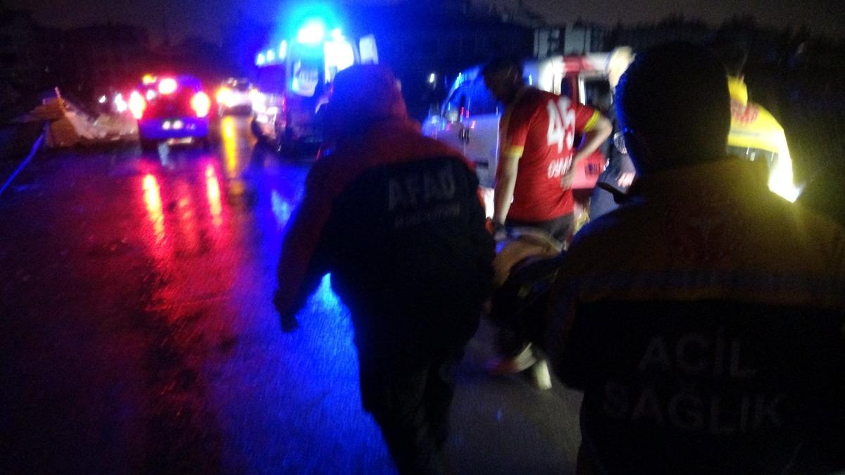  Antalya da hortum faciası! İş&ccedil;ilerin kaldığı konteynerler savruldu: 5 &ouml;l&uuml;, 1 yaralı 1