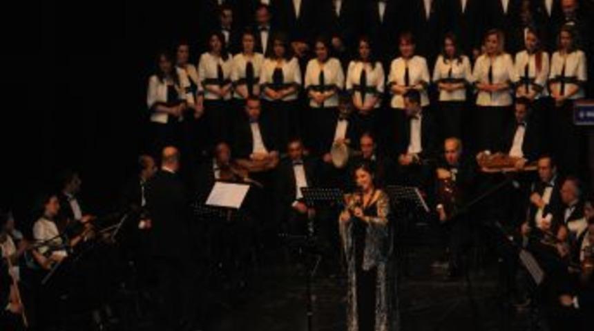 &Ccedil;iğdem G&uuml;rdal, şarkılarını Bursalılar i&ccedil;in s&ouml;yledi