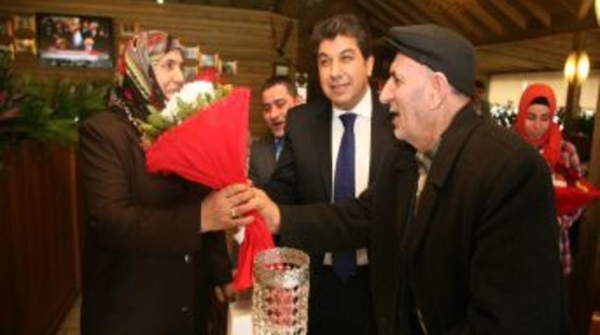 Onların ki bir aşk hik&acirc;yesi...