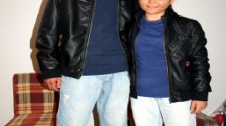 Diyalizde tanışan iki gence annelerinin düğün hediyesi böbrek oldu