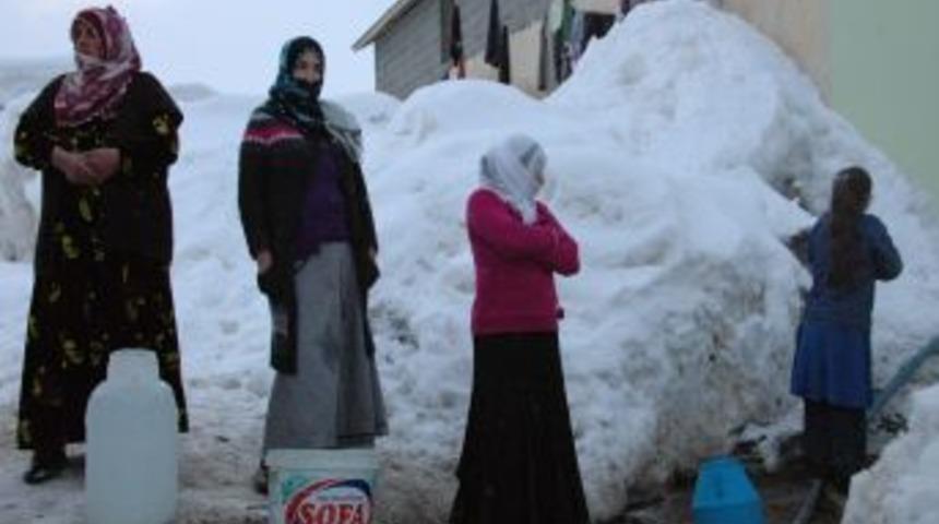 K&ouml;yl&uuml; kadınlar, D&uuml;nya Kadınlar G&uuml;n&uuml;'nde su istedi