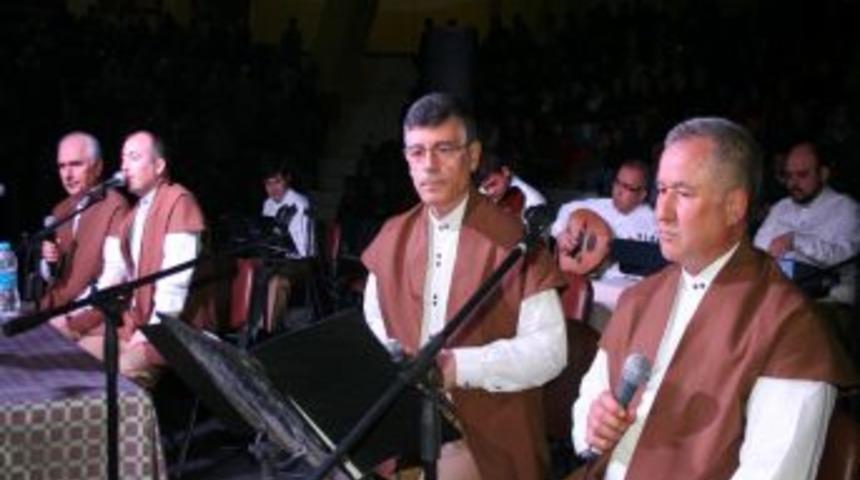 Sevgililer gününde &quot;En sevgili&quot; anıldı