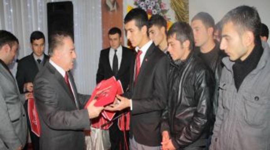 Belediye, asker uğurlama t&ouml;reni d&uuml;zenledi