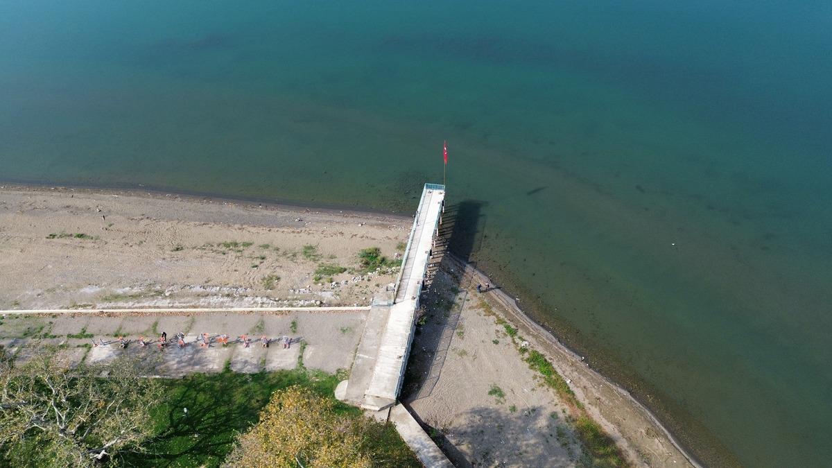 Dereler taştı, barajlar doldu ama İznik Gölü çekiliyor! Gölün altında çatlak mı var? 2