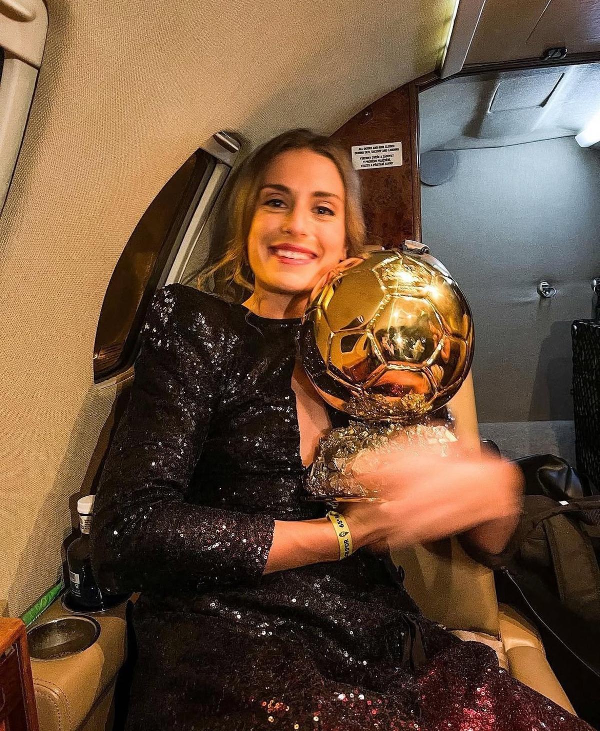 25 yıl sonra bir ilk! Ballon d Or un sahibi belli oldu 4