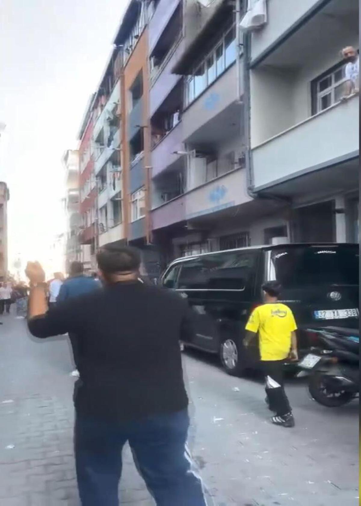 Sevgilisinin evli olduğunu öğrenip ayrıldı! Yanında yeni sevgilisi varken eski sevgilisini yaraladı 4