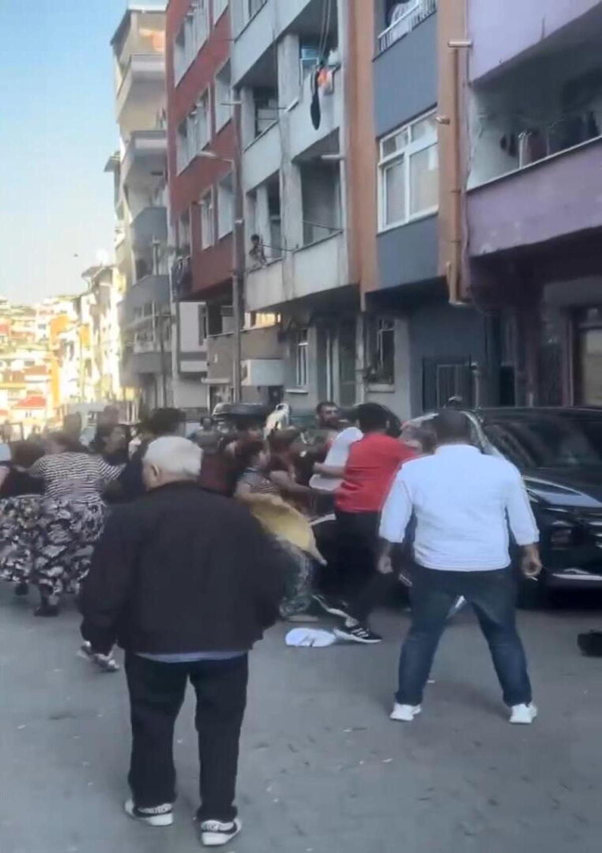 Sevgilisinin evli olduğunu öğrenip ayrıldı! Yanında yeni sevgilisi varken eski sevgilisini yaraladı 2