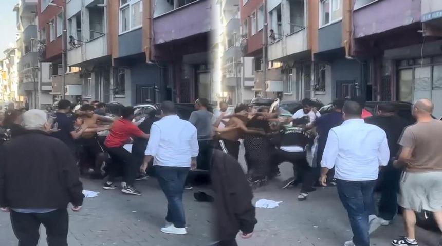 Sevgilisinin evli olduğunu öğrenip ayrıldı! Yanında yeni sevgilisi varken eski sevgilisini yaraladı
