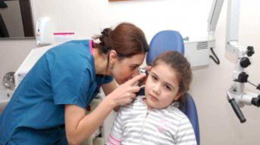 &Ouml;ğrenciler hem ziyaret etti, hem de muayene oldu