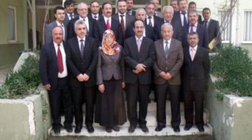 İl&ccedil;e m&uuml;ft&uuml;leri Demre'de toplandı