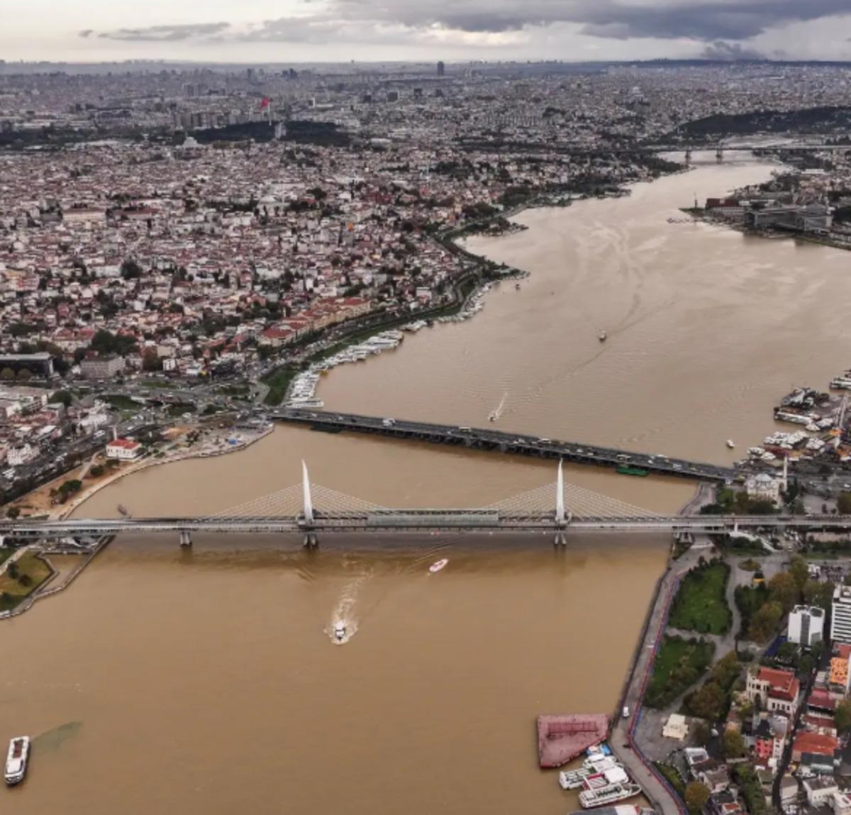 İstanbul da yine aynı görüntü! Çamur Boğaz ı kapladı, deniz kahverengiye döndü 4