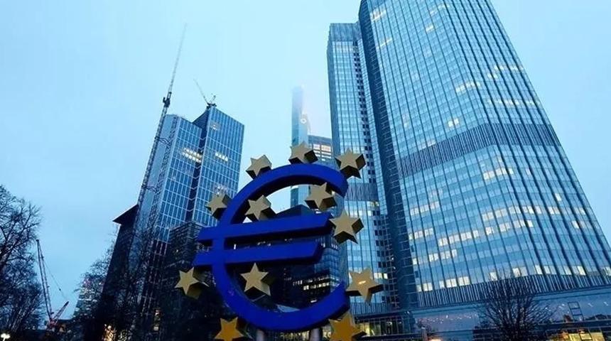 ECB, enflasyon ve zayıf b&uuml;y&uuml;me ikilemiyle faiz kararını verecek
