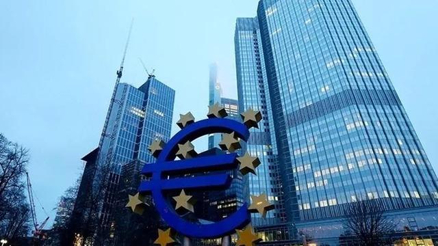ECB, enflasyon ve zayıf büyüme ikilemiyle faiz kararını verecek