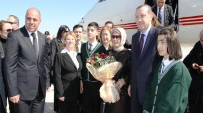 Başbakan Erdoğan: K&uuml;rt anneler &ccedil;ocuklarını ter&ouml;r&uuml;n kıskacından kurtarmalı