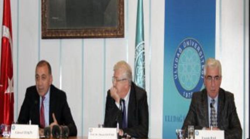 G&uuml;rsel Tekin: T&uuml;rkiye&rsquo;de yaşanan sorun bir devlet krizidir