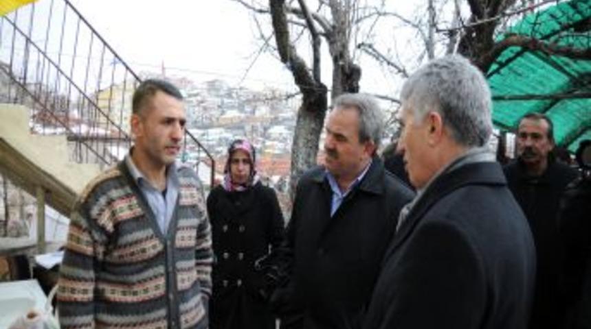 B&uuml;y&uuml;kşehir Belediyesi meclis &uuml;yeleri heyelan b&ouml;lgesinde inceleme yaptı