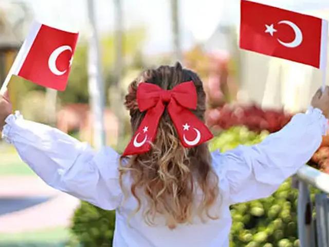 28 Ekim yarım gün tatil mi? 28 Ekim'de okullar, resmi kurumlar yarım gün mü çalışacak?