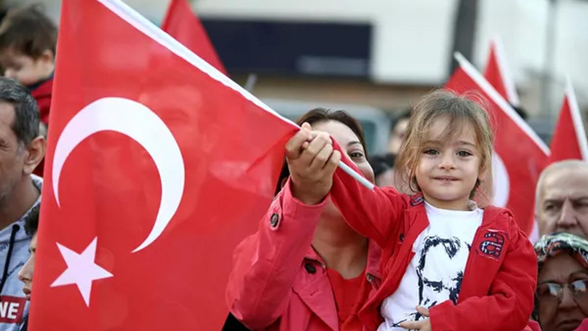 28 Ekim yarım gün tatil mi? 28 Ekim de okullar, resmi kurumlar yarım gün mü çalışacak? 2