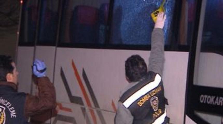 Yardımlaşma derneği &ouml;n&uuml;nde par&ccedil;a tesirli bomba patladı