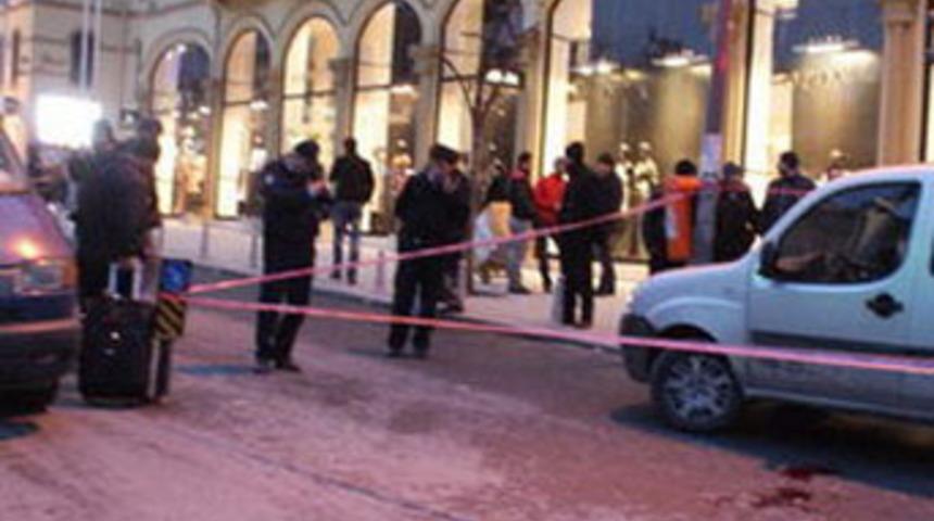 İstanbul'da yol verme kavgası kanlı bitti